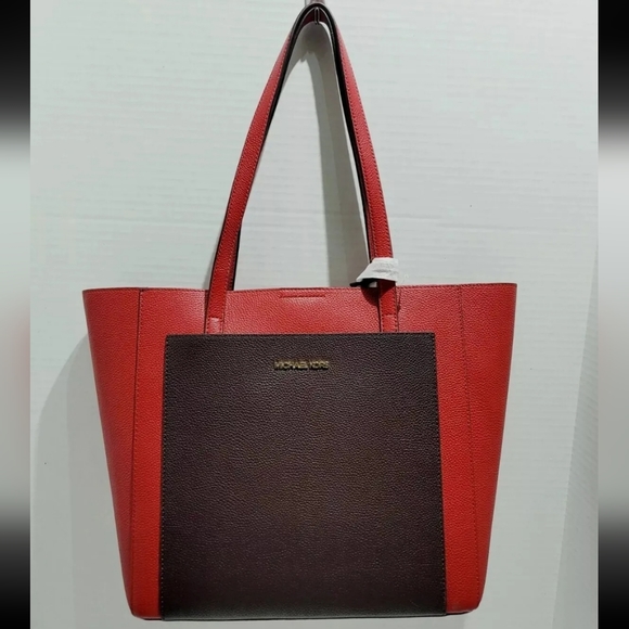 🥰MICHAEL Michael Kors Large Pocket Tote in Red with Brown Pocket - Picture 3 of 15